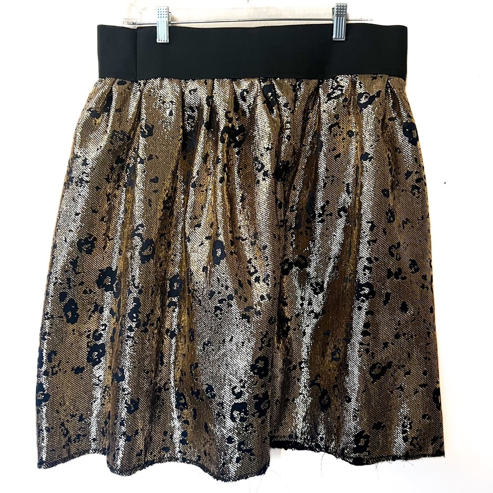One of a kind skirt. Handmade. Elastic, ruffly gold lamé fabric. Sz XL. NYE ❤️
